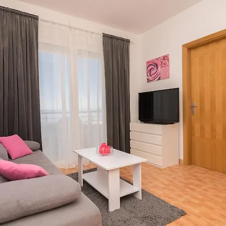 Apartman Tila *