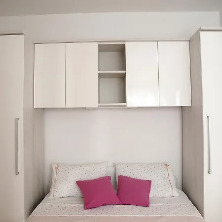 Tila Apartman
