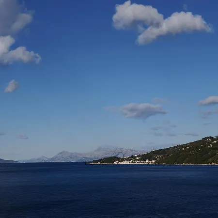 Tila Apartman