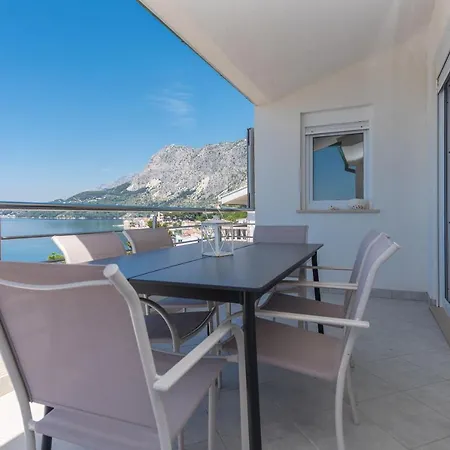 Tila Апартаменты *